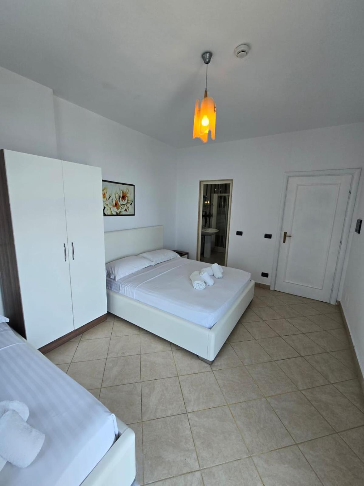 Blue Amr Hotel Shkallnur ภายนอก รูปภาพ